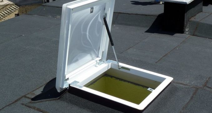 ponerclaraboyaencubiertadeunacomunidaddevecinosenalgeciras cadiz 720w